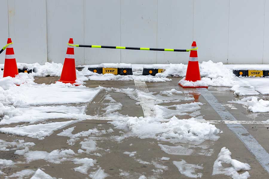 Public vs. Private Parking Lot Accidents: Who’s Responsible When You Slip and Fall?