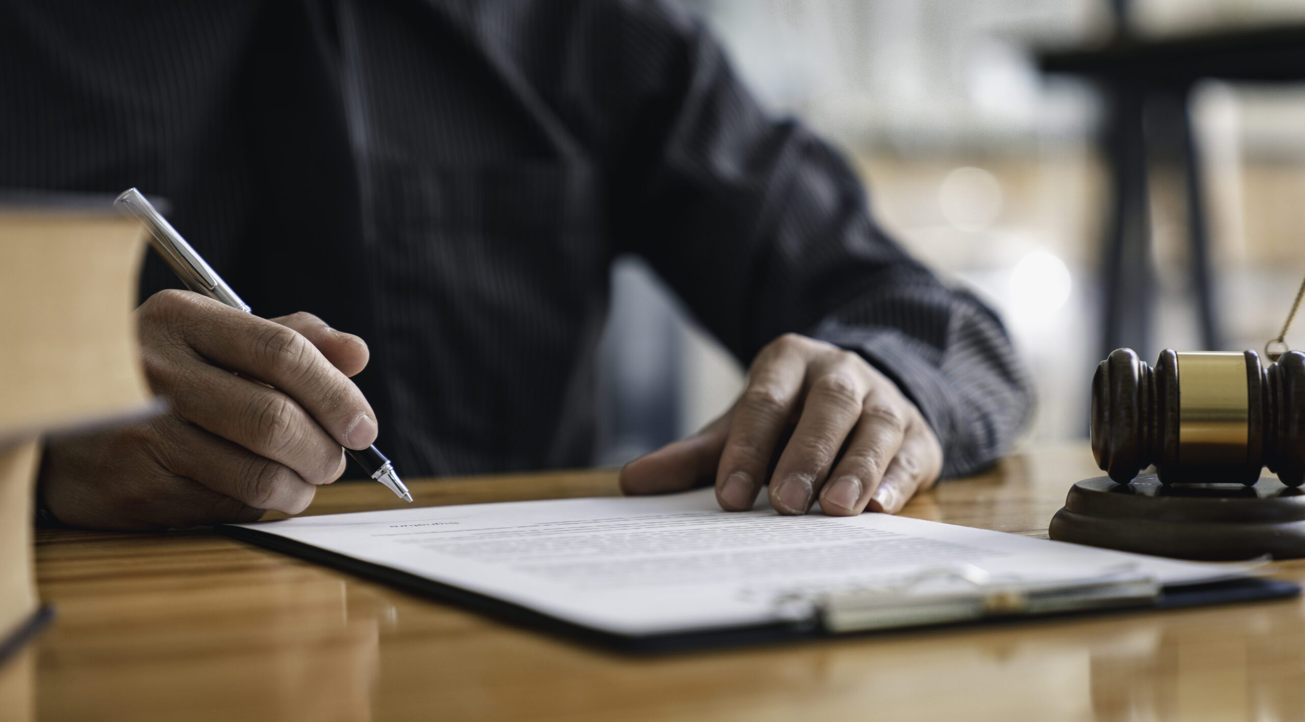 DIY Wills vs. Hiring an Attorney: What You Need to Know